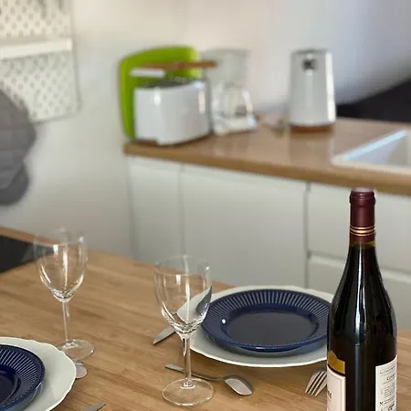 Les Cedres * 于泽斯